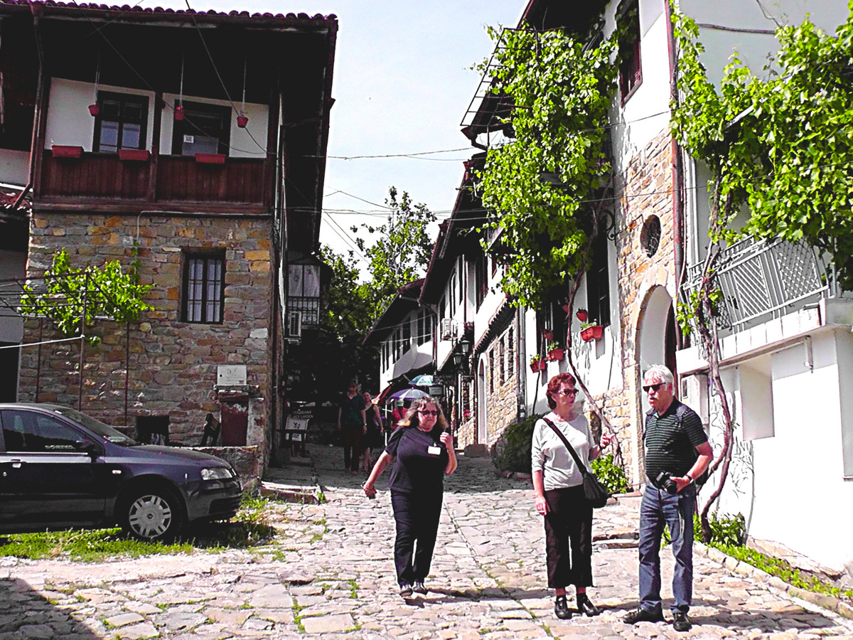 Болгария, В. Тырново. На улице. Фото автора.