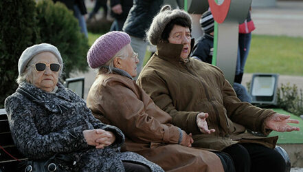 Старение действительно искажает восприятие времени, доказали ученые
