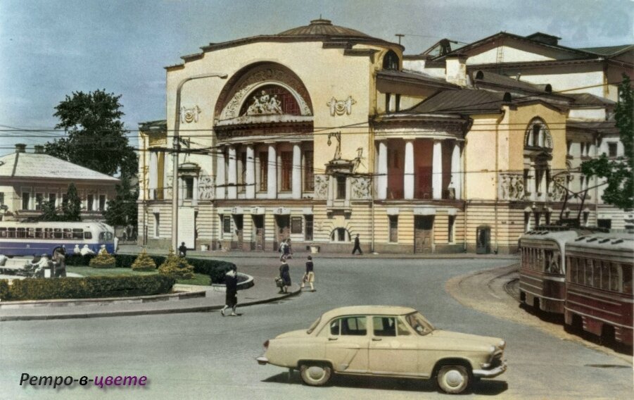 Площадь Волкова, середина 1960х