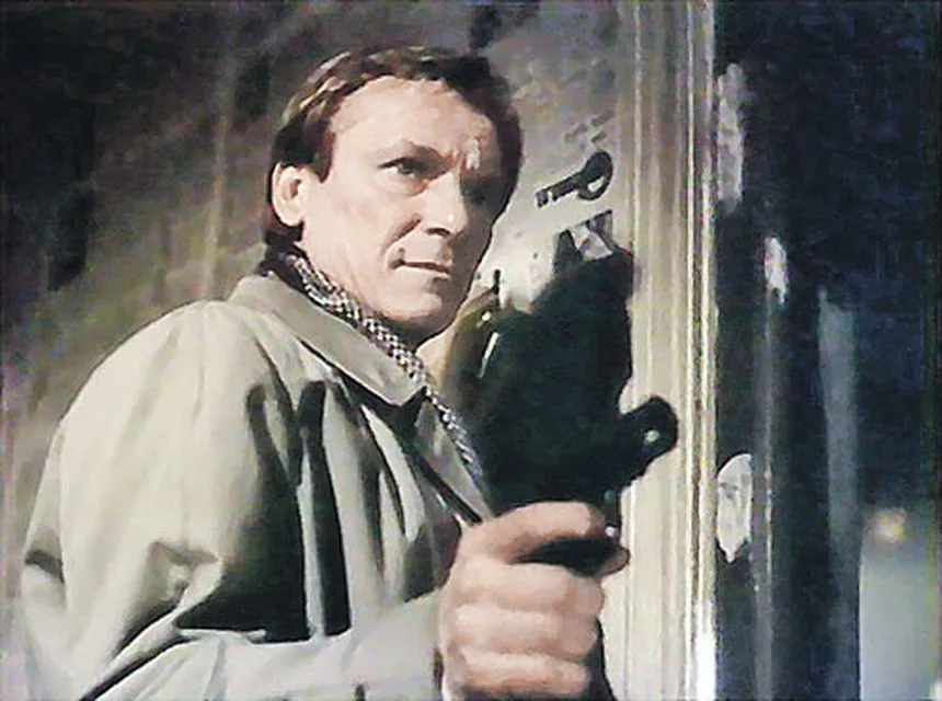 Визит к минотавру 5. Визит к минотавру 1987. сергей шакуров визит к минотавру. шакуров визит к минотавру. шакуров в фильме визит к минотавру.