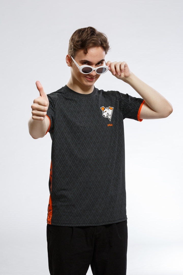 Игрок VP - p4sh4