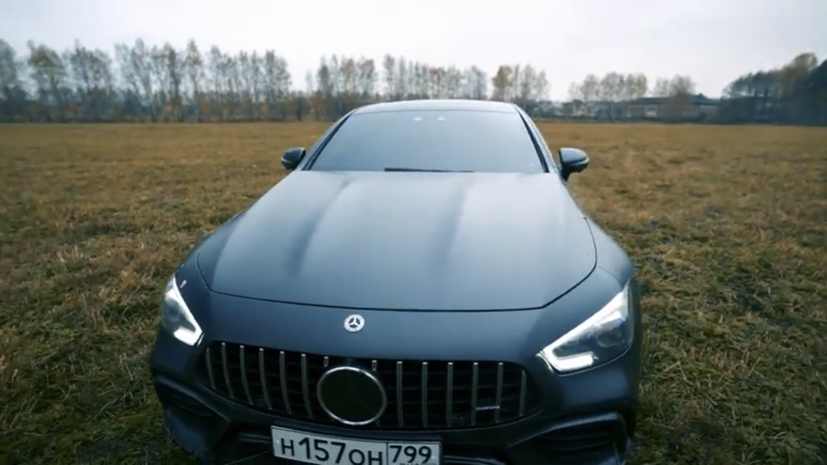 Приехал на нем в поле .