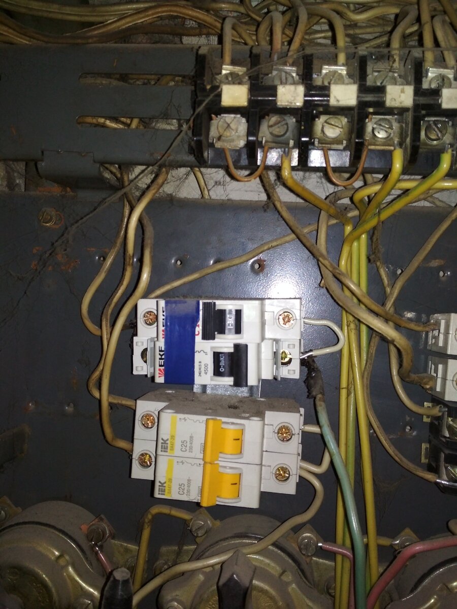 Использование перемычек в общем щите.