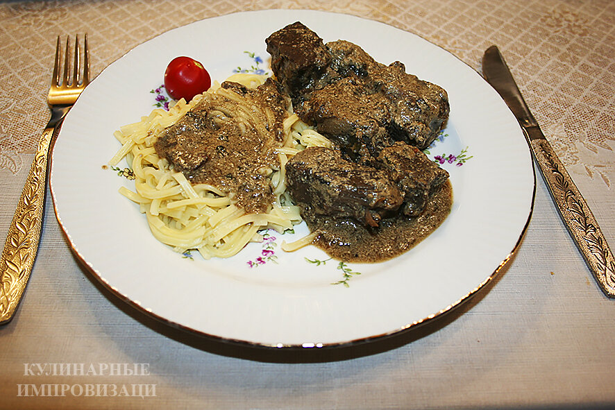 Готовый бланкет с гарниром из лапши