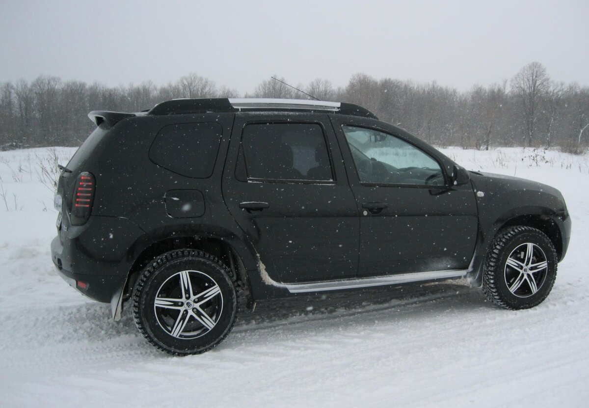 Дастер 2015 года бензиновый