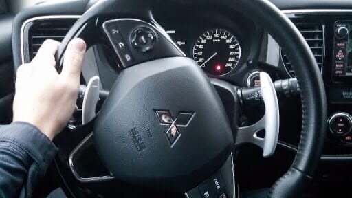 Обзор на Outlander есть на канале, ссылку оставлю ниже.