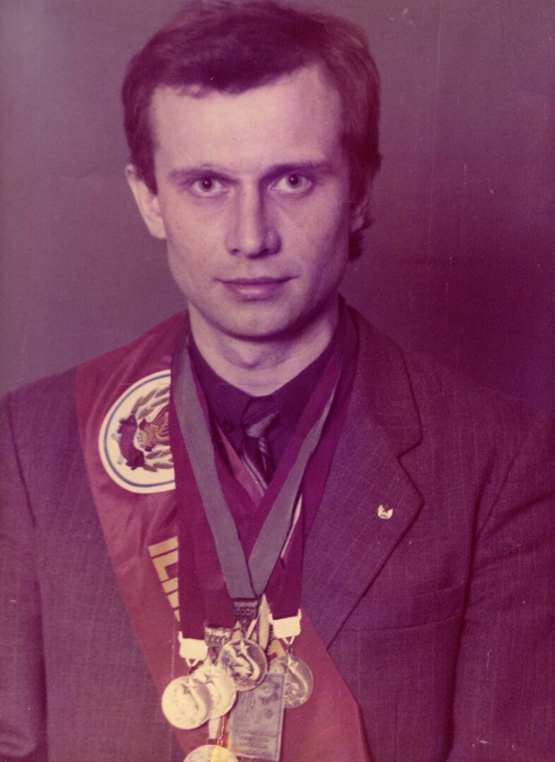Абсолютный победитель международных соревнований «Праздник Севера» в г. Мурманске (1980).  Владимир Леонидович Введенский 