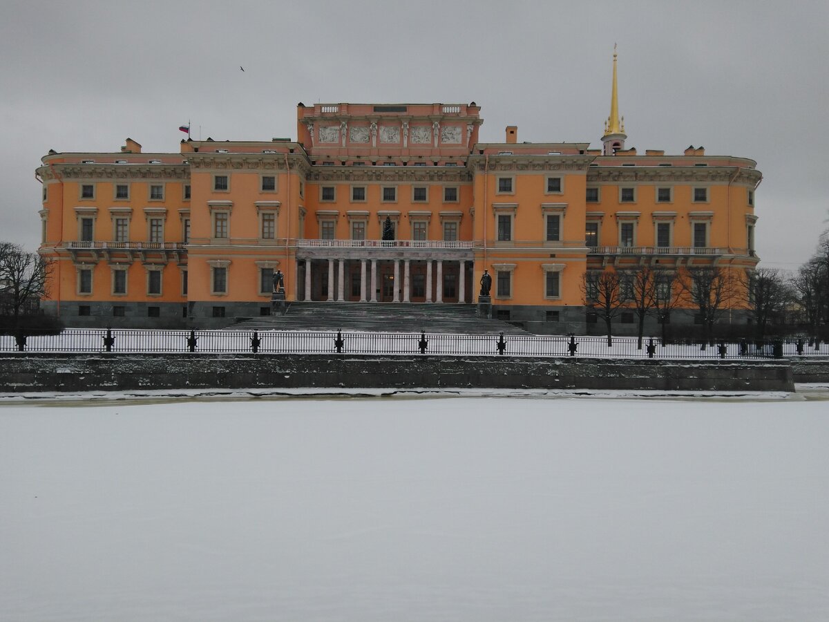 Михайловский дворец