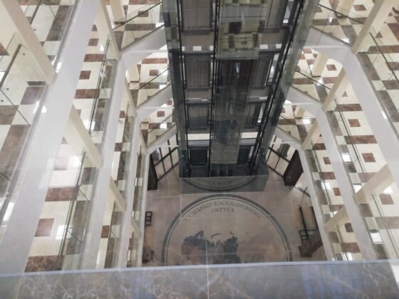 Ищите работу за 3 000 000 руб. в год? Она ждёт Вас здесь!