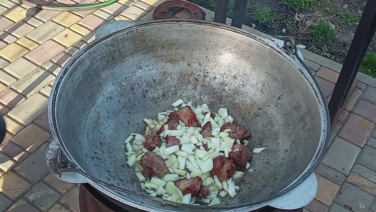 Добавляем лук