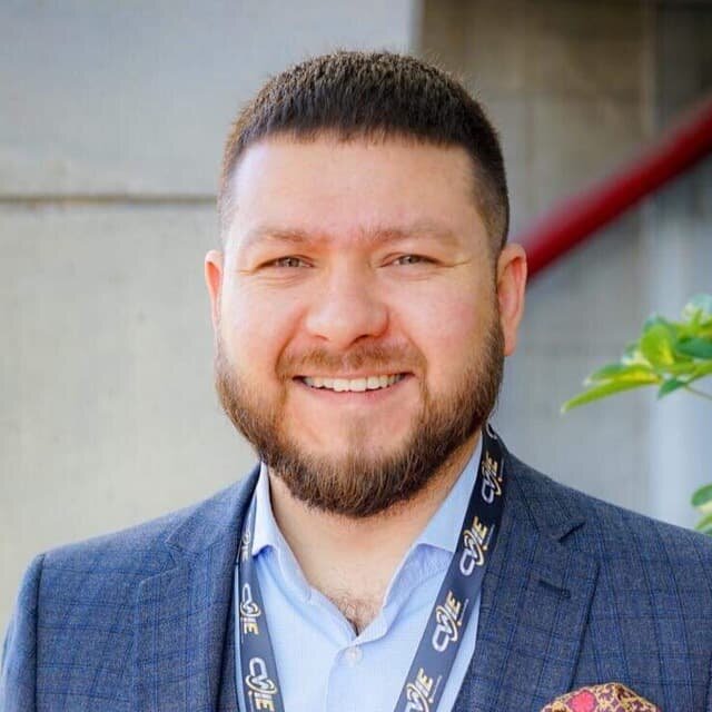 Акмаль Назиров. Эксперт в области блокчейн технологий и финансовых рынков. 