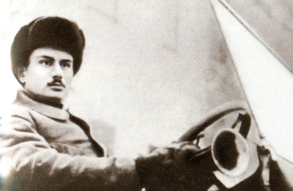 И.А. Лихачев за рулем. 1920 год