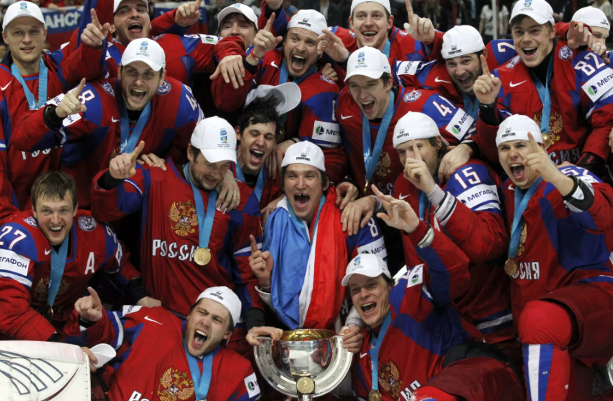 Первая победа на чемпионате мира по хоккею
