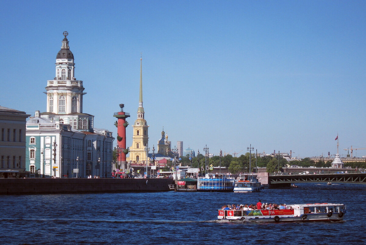 Классический вид на Санкт-Петербург
