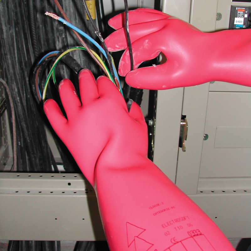 Требования к длине диэлектрических перчаток