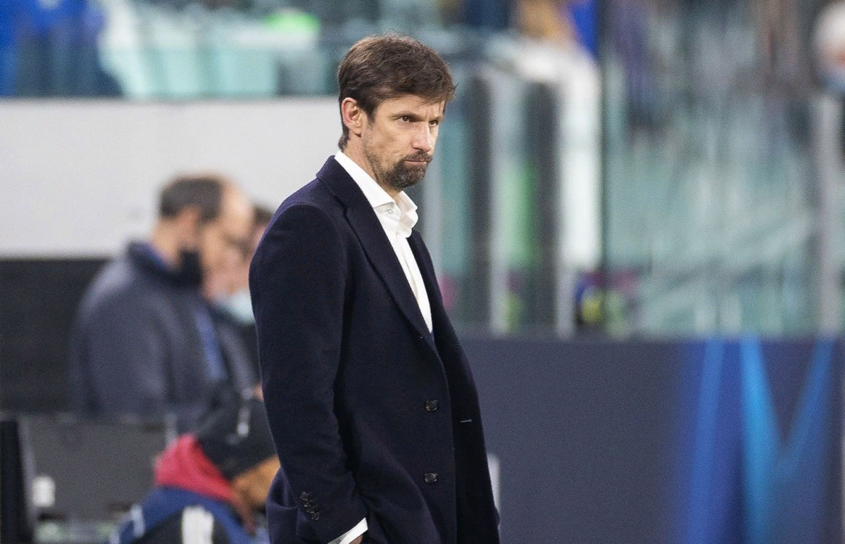 Опять дежурно "не шмогли"...