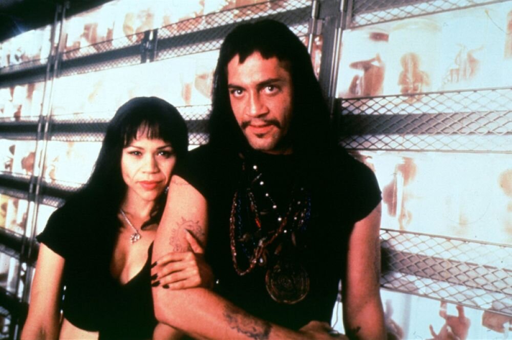 Пердита Дуранго и Ромео Долороса - главные герои фильма "Пердита Дуранго"