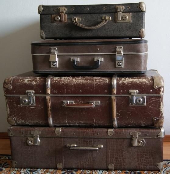 Старинные старые чемоданы путешествия, крупный план :: Стоковая фотография :: Pixel-Shot Studio