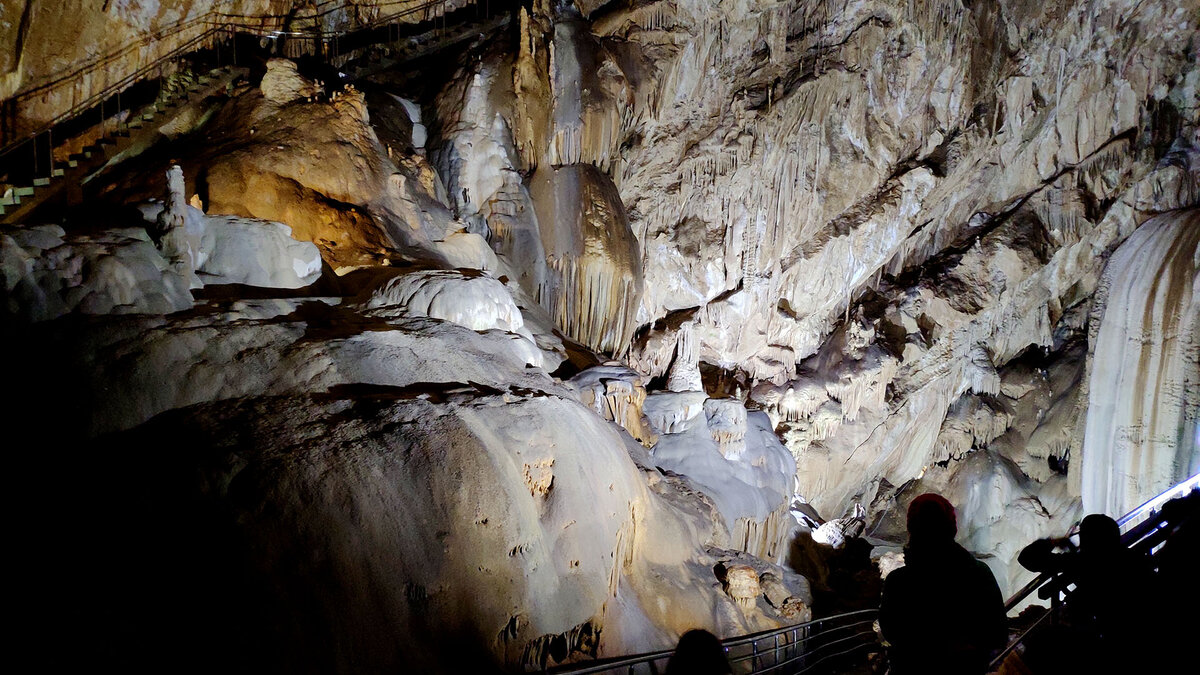 Если ты сам не пишешь сценарий своей жизни, то его напишет за тебя кто-то другой. Напишет так, как нужно только ему!