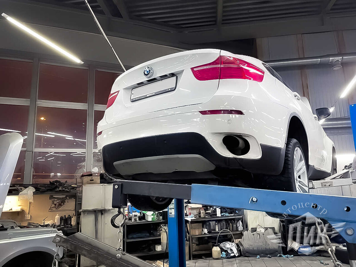В наш Автоцентр прибыл на ремонт автомобиль BMW X6. Причина обращения – ошибка по приводу и отсутствие наддува.