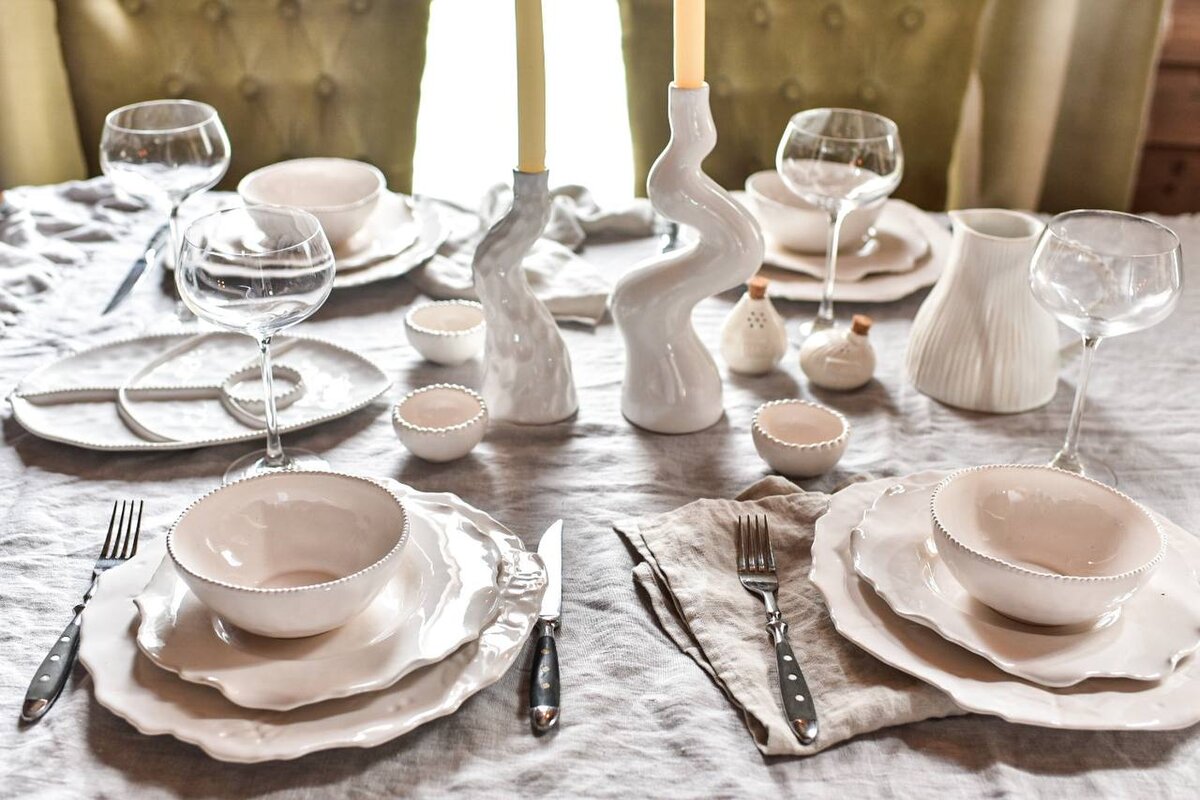 Коллекция посуды ручной работы Белый Жемчуг мастерской Антикварня