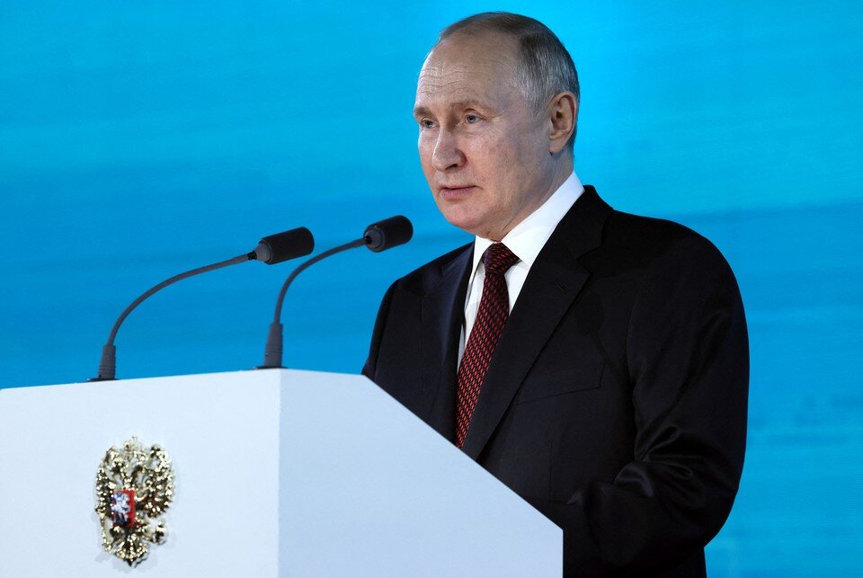    Владимир Путин  REUTERS