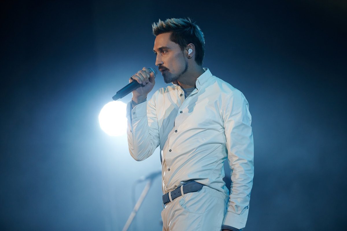 дима билан. певцы получают много. певцы получают много. сергей лазарев 2010. певец алексей воробьев.