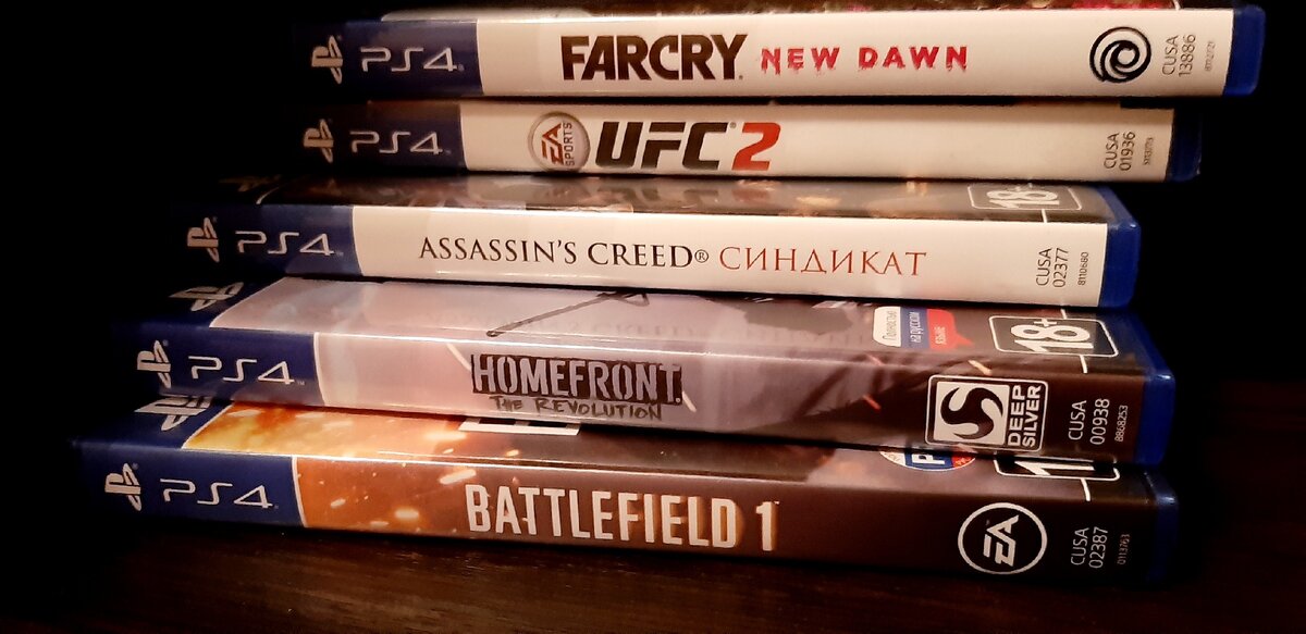 Диски на Playstation 4.