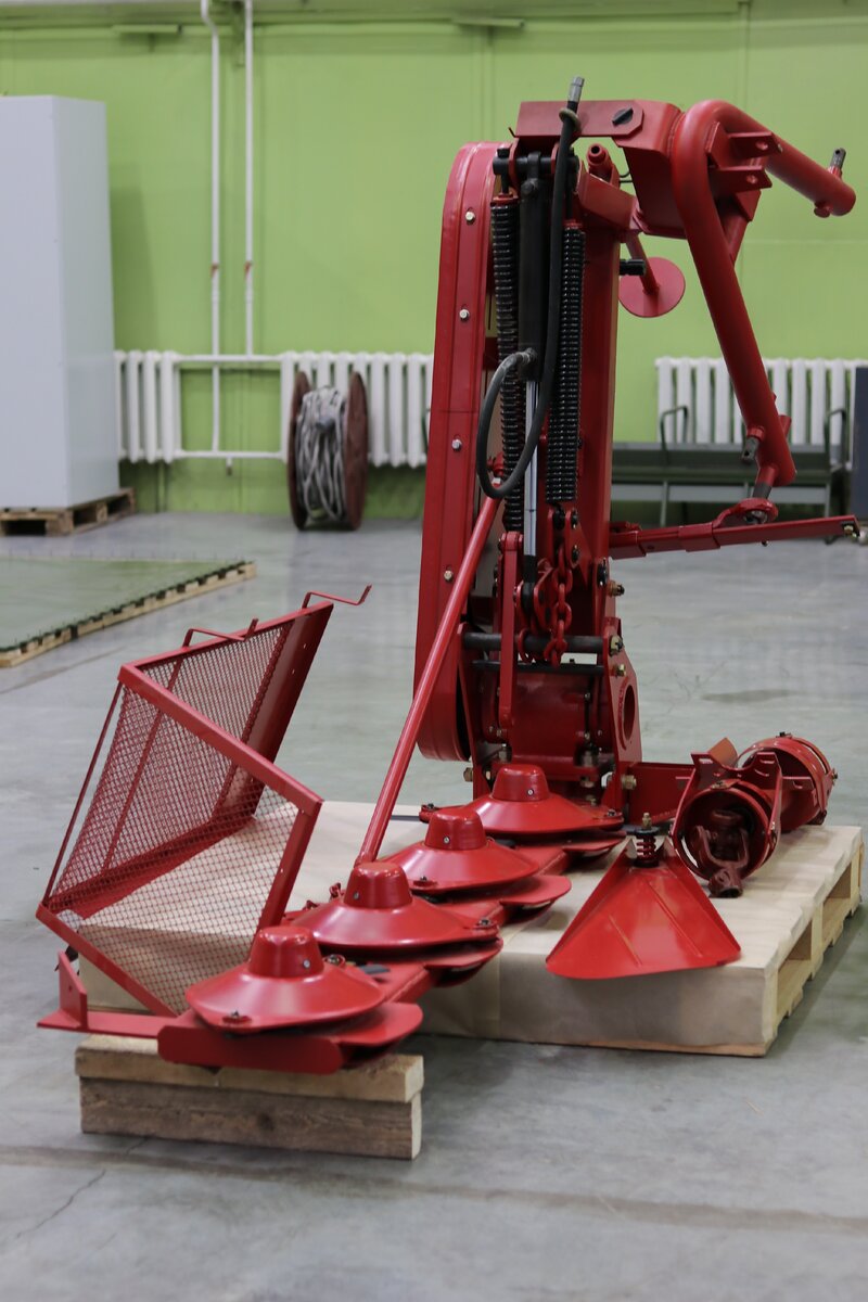 Техническое обслуживание косилки роторной КРН-2,1М2С. Паспортные данные