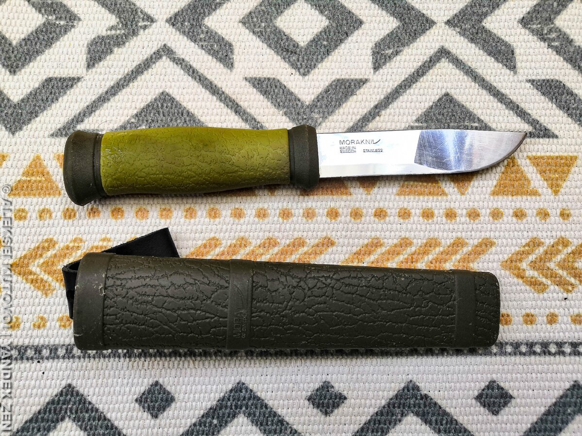 Нож MORAKNIV OUTDOOR 2000