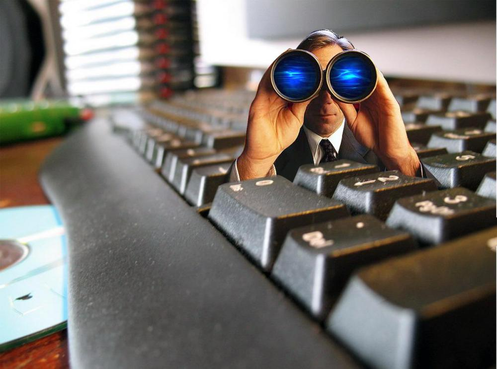 Источник фото: http://vustug-info.ru/vustug-info/news/pravitelstvo-obyazalo-socseti-ustanovit-oborudovanie-dlya-slezhki-za-polzovatelyami