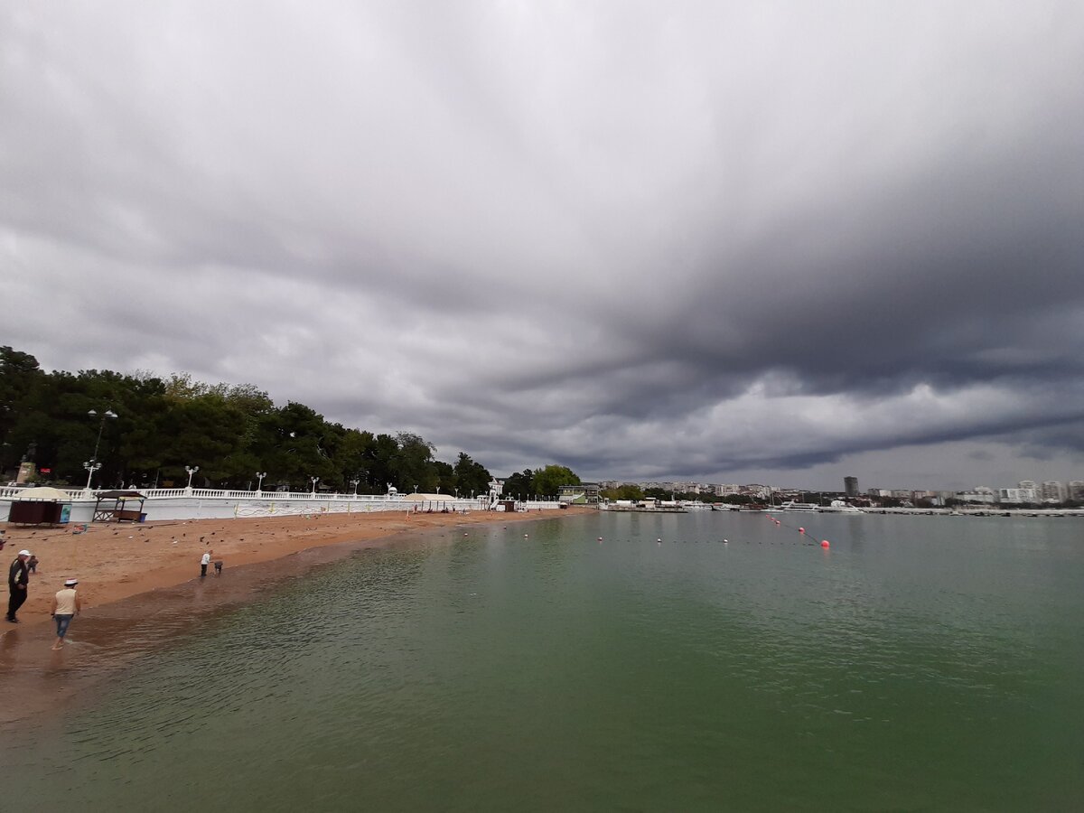 Черное море в Геленджике сейчас