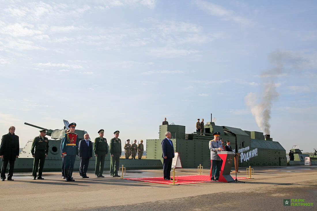 Источник: https://patriotp.ru/novosti/deystvuyushchaya-kopiya-bronepoezda-vremen-vov-popolnila-ekspozitsiyu-parka-patriot/