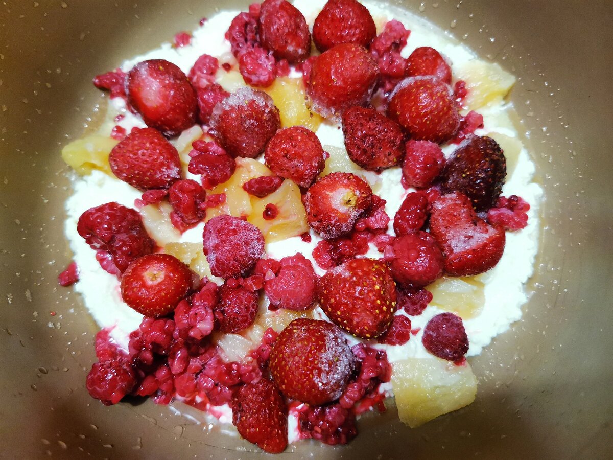 Напротив меня сидит Александра - полгода назад у неё был оглушительный развод. Но сейчас здесь, на кухне, прекрасная улыбающаяся женщина