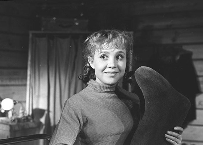 Надежда Румянцева в роли Тоси Кислициной