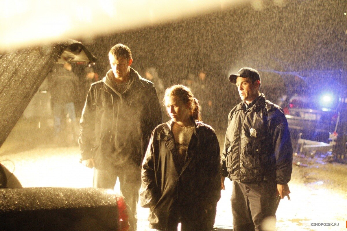 Режиссер - Эдвард Бьянчи, Николь Кэссел, Фил Абрахам
В главных ролях - Мирей Инос, Юэль Киннаман, Элиас Котеас,  Питер Сарсгаард