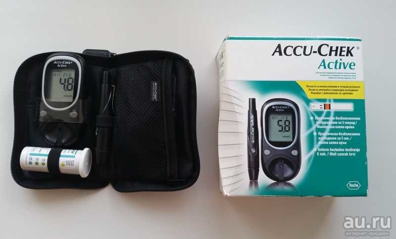 Так выглядит глюкометр АккуЧек Актив в полной комплектации. 