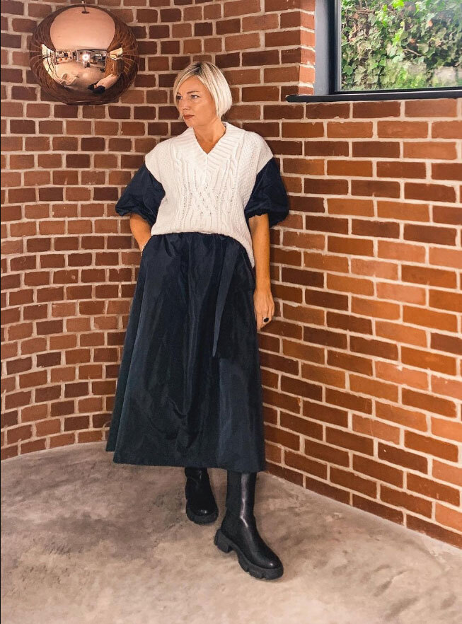 Источник: https://www.instagram.com/clubforty.claire/
