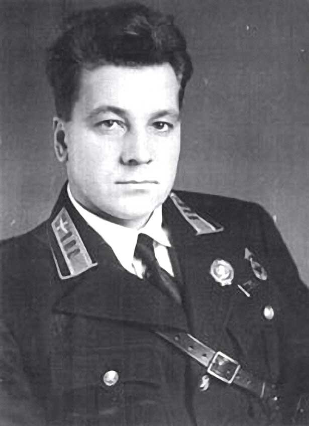 А.В. Ляпидевский (1908-1983). 