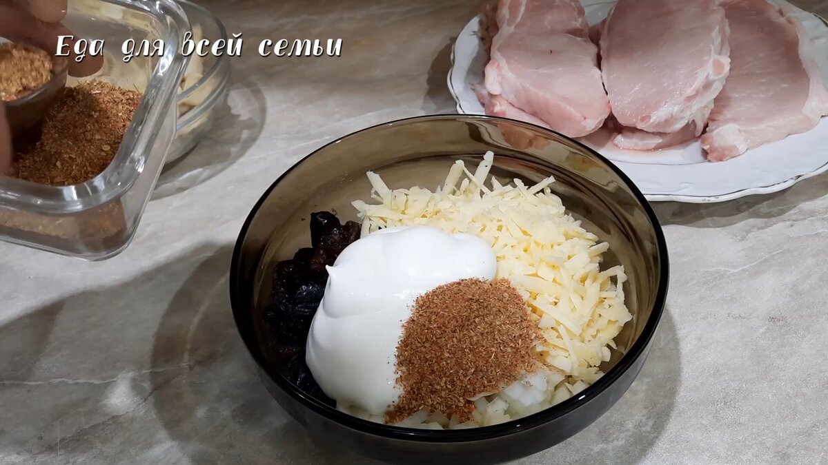 Такой вариант приготовления можно попробовать с любым видом мяса. Готовлю  мясные лодочки под вкуснейшей 