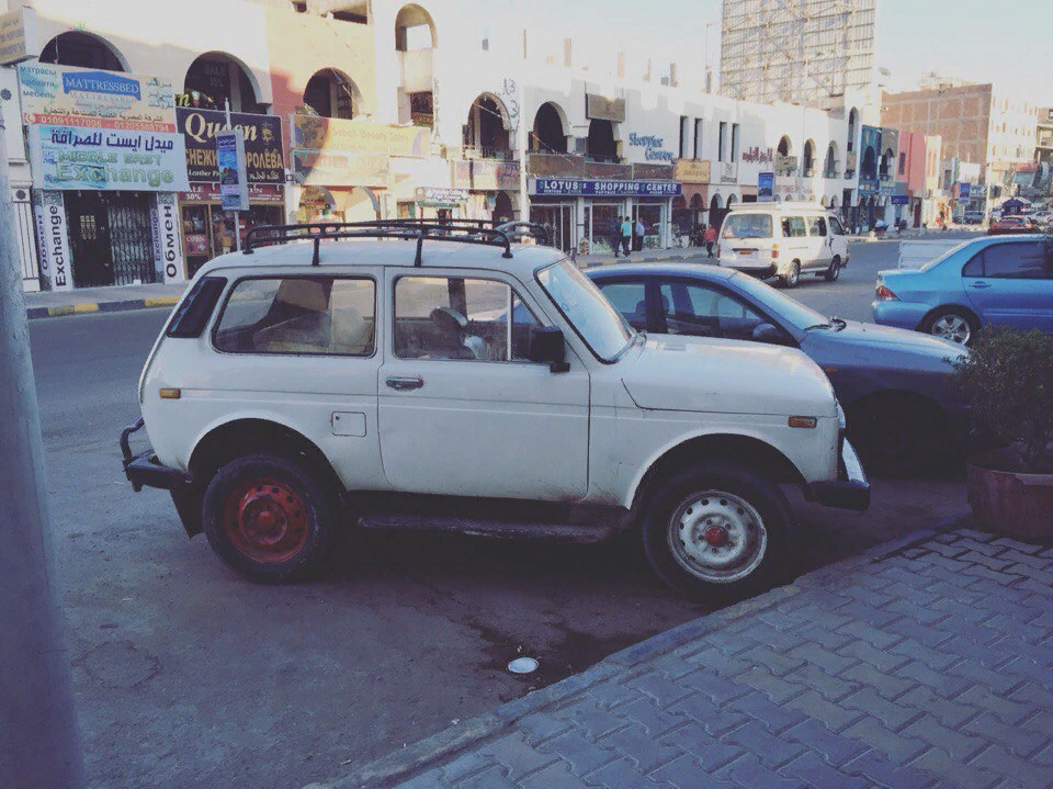 Родная нива. Нива в Египте. Lada Niva в Египте. Автомобиль Рива Египед. Нива в Израиле.