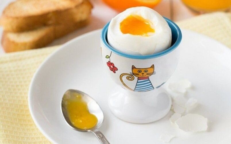 Катись, катись! Мира суть - в яйце. Да воплотись! Мир развился, Вышел из яйца, Кругл и чист, И длится без конца!