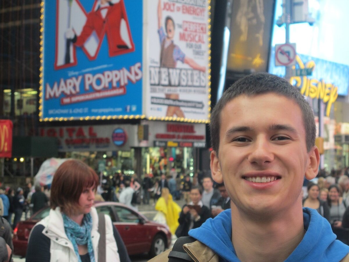 Счастливый я в Нью-Йорке в 2012 году