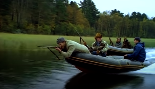 Кадр из фильма "Особенности национальной охоты" (1995)