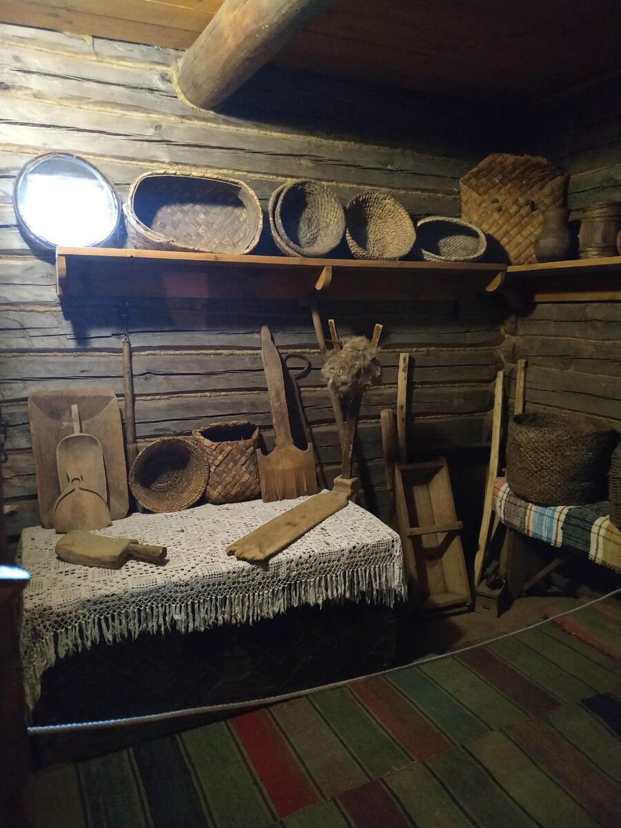 Дом-музей С. Есенина. Личное фото автора.