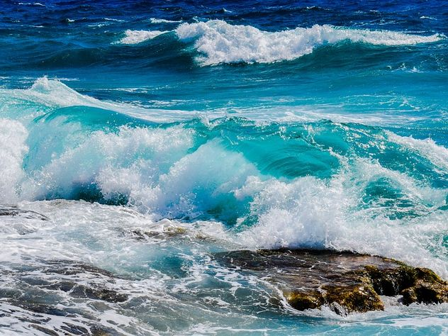 И, действительно, D-Mer связан с приливом. Только не волн, а молока.