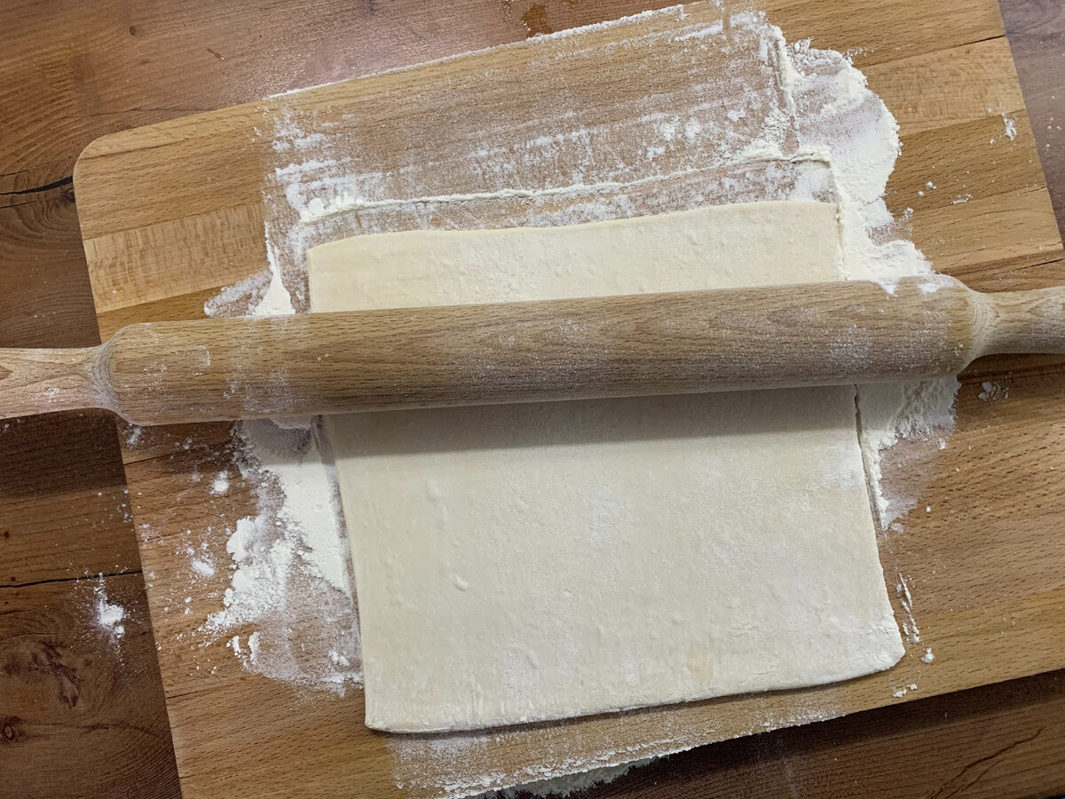 Раскатываем тесто в квадраты