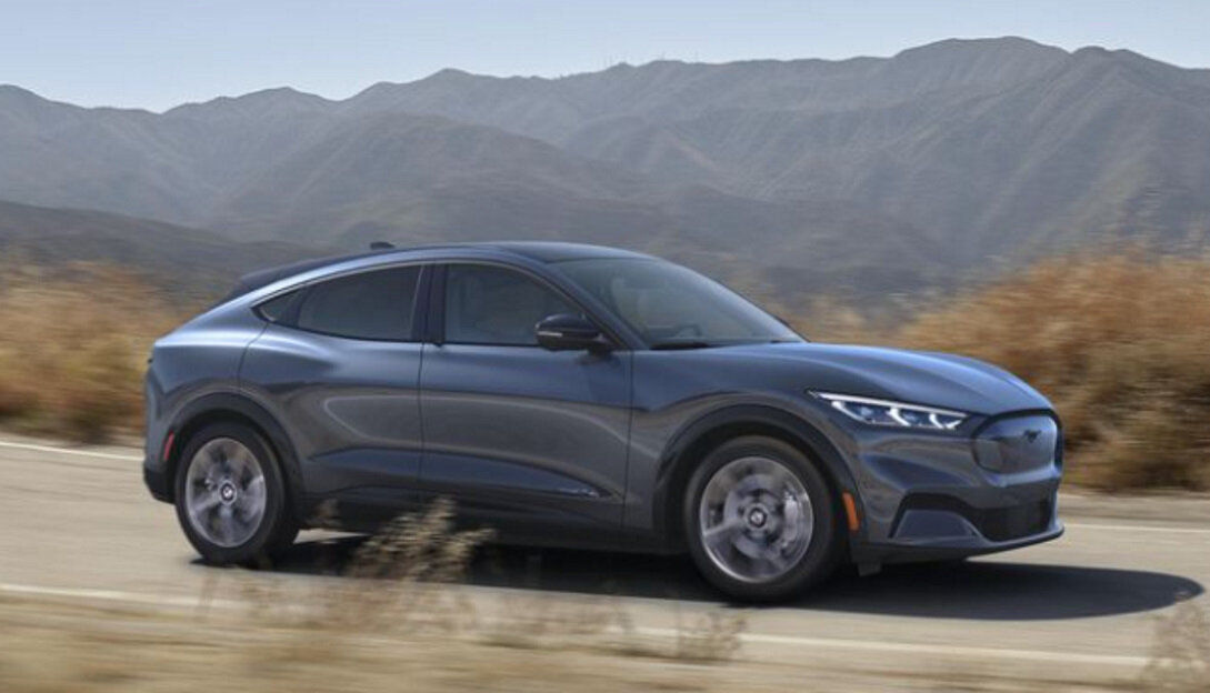 Ford Mustang Mach-E 2021 года - это не Mustang, но это очень хороший EV-кроссовер