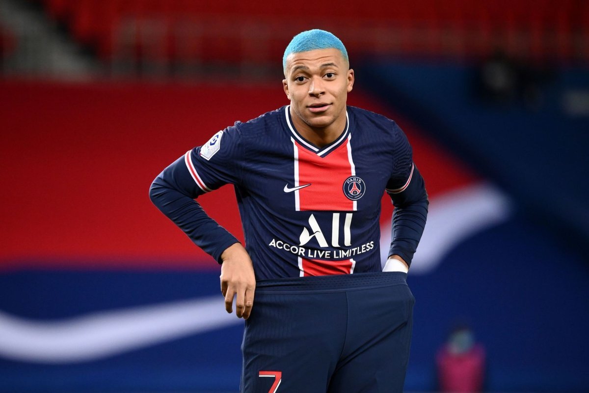 Mbappe футболист