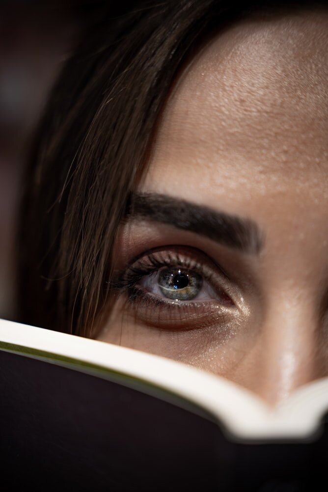 https://unsplash.com/ "Зависимость"
